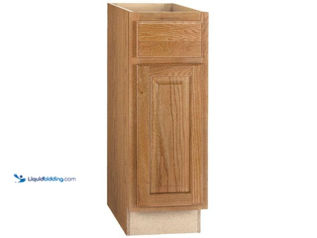 Lot 49-5484646 - Hampton Bay
Hampton 12 in. W x 24 in. D x 34.5 in. H Assembled Base Cabinet in Medium Oak New