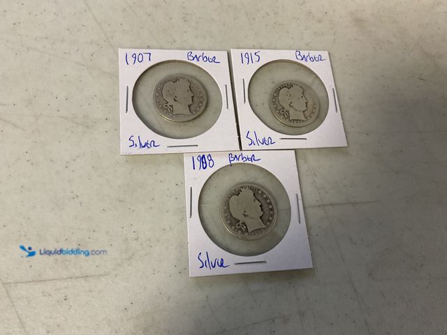 Lot 49-1811320 - 3 90% SILVER BARBER QUARTERS INCLUDING 1907, 1915, AND 1908
