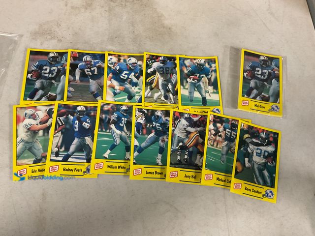 Lot 49-1505628 - COLLECTIBLE LOT OF 2 1991 DETROIT LIONS OSCAR MAYER FOOTBALL CARD SET OF 12 CARDS IN EACH SET INCLUD...