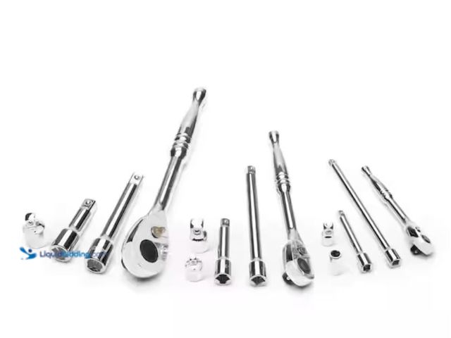Lot 49-2026149 - Husky 1/4 in., 3/8 in. and 1/2 in. Drive 72-Tooth Ratchet and Accessory Set (14-Piece), Model # HDTA...