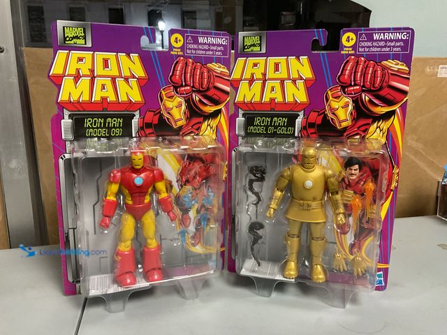 Lot 49-1505945 - AMAZING LOT OF 2 MARVEL COMICS 7 INCH IRON MAN ACTION FIGURES FROM HASBRO INCLUDING IRONMAN MODEL 09...