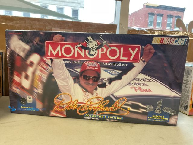 Lot 49-1814819 - COLLECTIBLE FACTORY SEALED NASCAR DALE EARNHARDT COLLECTORS EDITION MONOPOLY BOARD GAME #COINS1211
