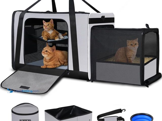 Lot 49-3563856 - Petskd Side Expandable Extra Large Cat Carrier with Litter Box Area, 24"x17"x17" Soft-Sided Pet Carr...