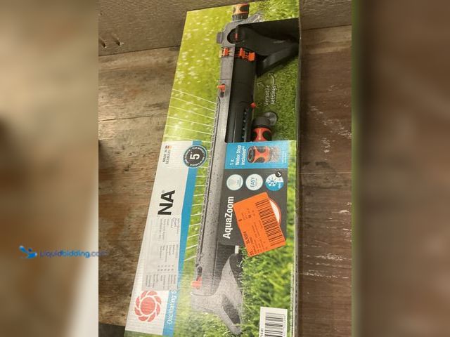 Lot 49-5484721 - Gardena 3800 sq ft Metal Oscillating Sprinkler W/ Aqua Zoom Model 18714-81 Unused