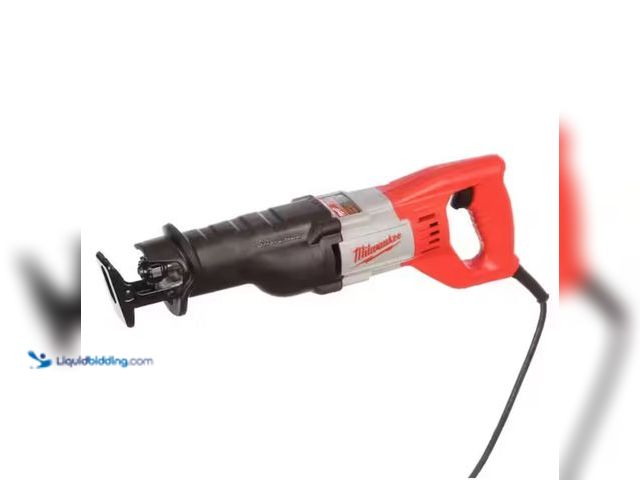 Lot 49-2006295 - Milwaukee 12 Amp SAWZALL Reciprocating Saw with Case, Model # 6519-31, Slightly used, Powers on.   R...