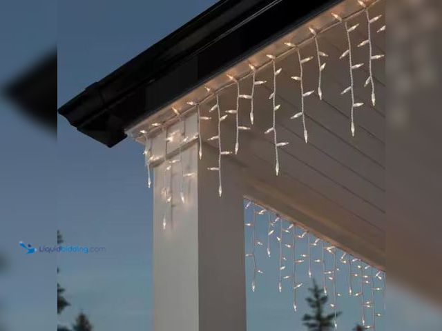 Lot 49-1544830 - (6 Boxes) Home Accents Holiday 200 Clear Incandescent Mini Icicle Lights, Model # 24RT0172416C, Unus...