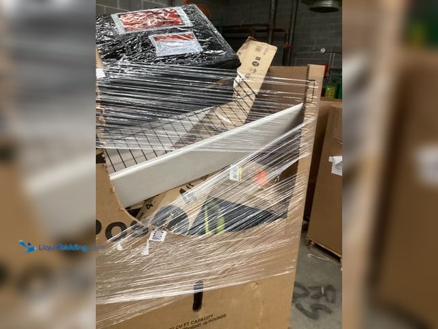 Lot 49-5454288 - Salvage Pallet - IMPORTANT: Please note that the condition of this lot is SALVAGE. Salvage assets ar...