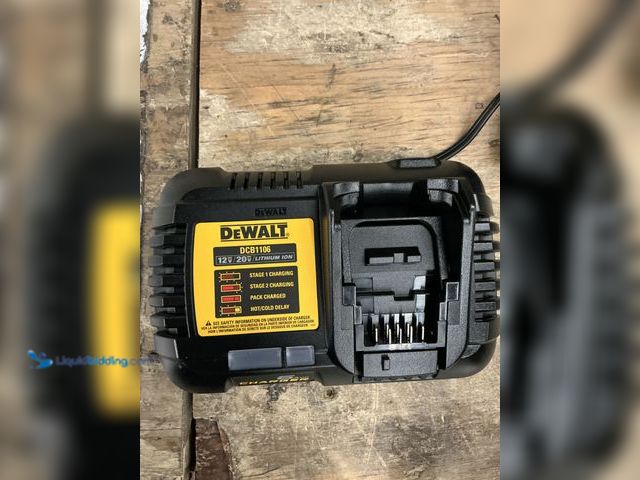 Lot 49-3564713 - Dewalt DCB1106 Battery charger, Unused.