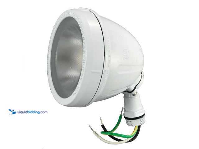 Lot 49-5543339 - QTY 3 - Commercial Electric
14-Watt Hardwired White LED Landscape Flood Light Metal Spot Light, 110...