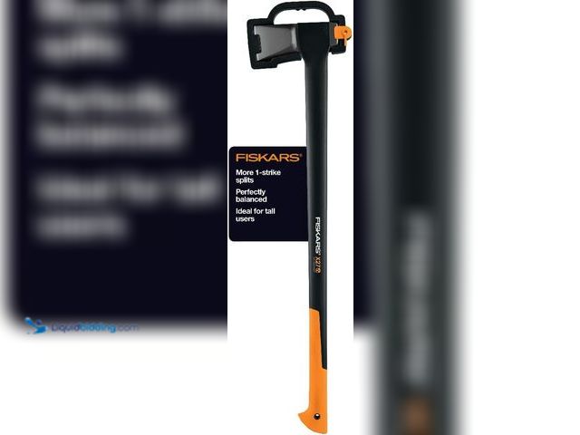 Lot 49-1518302 - Fiskars X27 Super Splitting Axe, 36" Wood Splitting Axe for Medium to Large Size Logs with Shock-Abs...