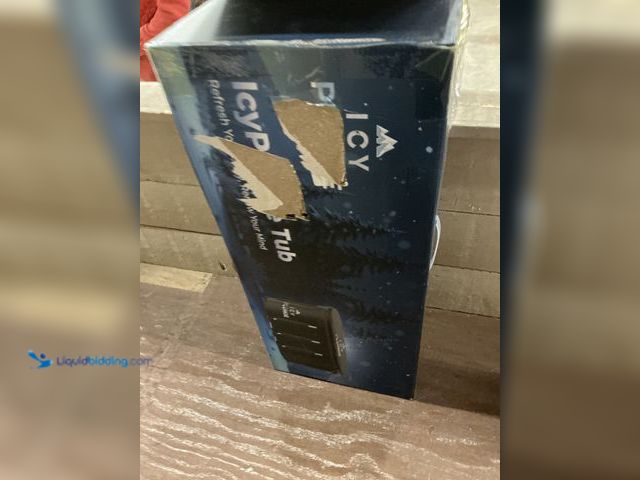 Lot 49-5487586 - Extra Large Ice Plung Tub Unused