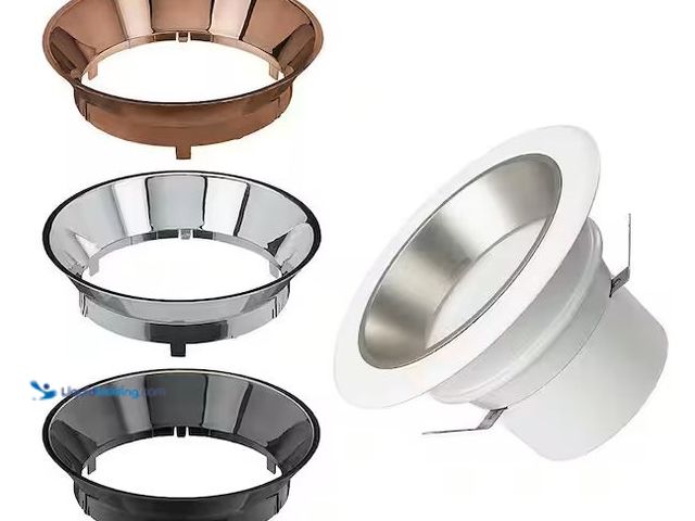 Lot 49-5486512 - Commercial Electric
4 in. Adjustable CCT Integrated LED Recessed Light Trim Can Light with 4 Trim C...