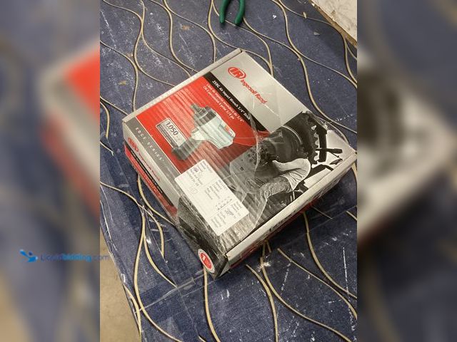 Lot 49-3539611 - Ingersoll Rand 259G Edge Series 3/4" Air Impact Wrench Drive Item is used, unable to test