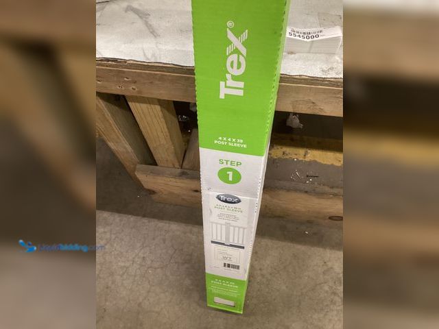 Lot 49-5542928 - 4 In. X 4 In. X 39 In. White Composite Post Sleeve For Decks And Fencing Unused