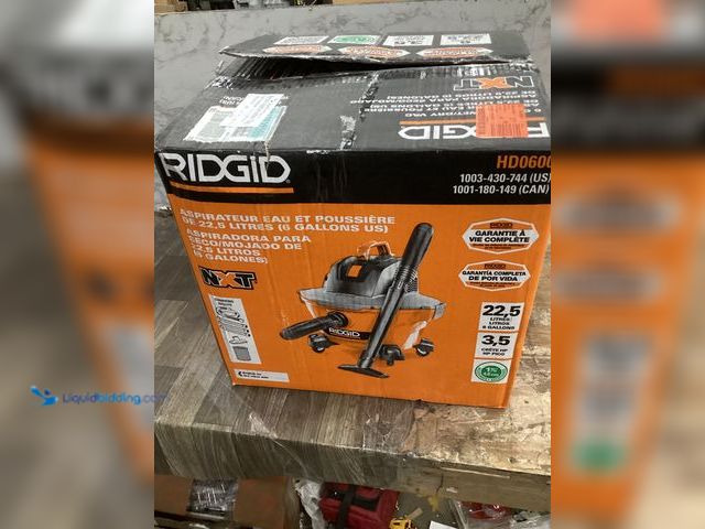 Lot 49-5448340 - RIDGID 6 Gal. 3.5 Peak HP NXT Shop Vacuum Wet Dry Vac. NO HOSE. Model: HD0600. Used