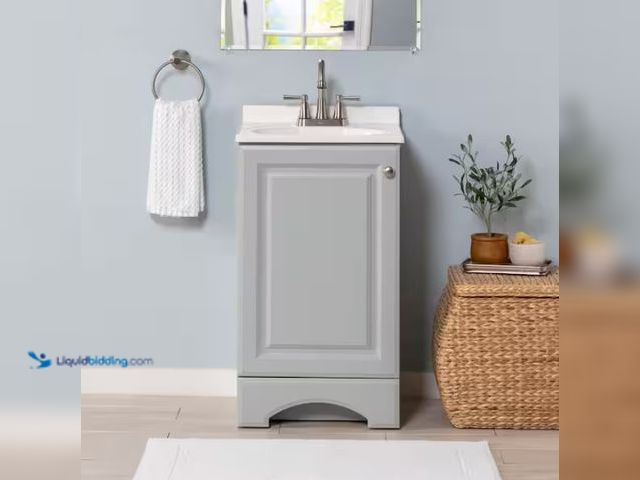 Lot 49-1550289 - Glacier Bay 19 in. Single Sink Pearl Gray Bath Vanity with White Cultured Marble Top (Assembled), Mo...