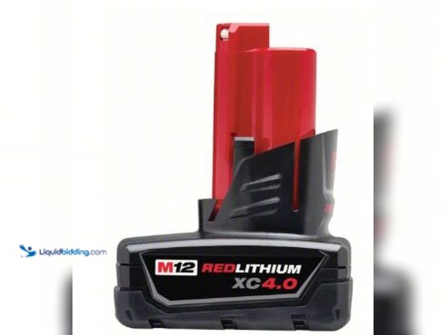 Lot 49-5460521 - MILWAUKEE Battery: M12™, 4 Ah, Battery Only, 12V DC Item is unused.