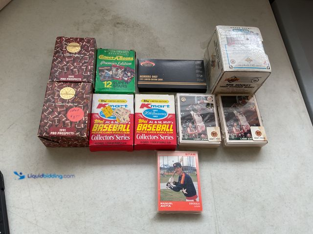 Lot 49-1505042 - COLLECTIBLE LOT OF 10 MINI SPORT SETS LOADED WITH STARS AND HALL OF FAMERS INCLUDING KMART, UPPER DE...