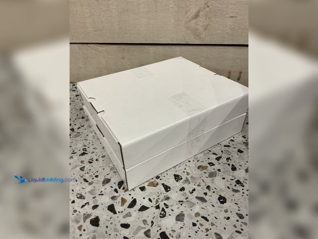 Lot 49-5476589 - QTY 2 - Dark blue leather picture book. Unused.