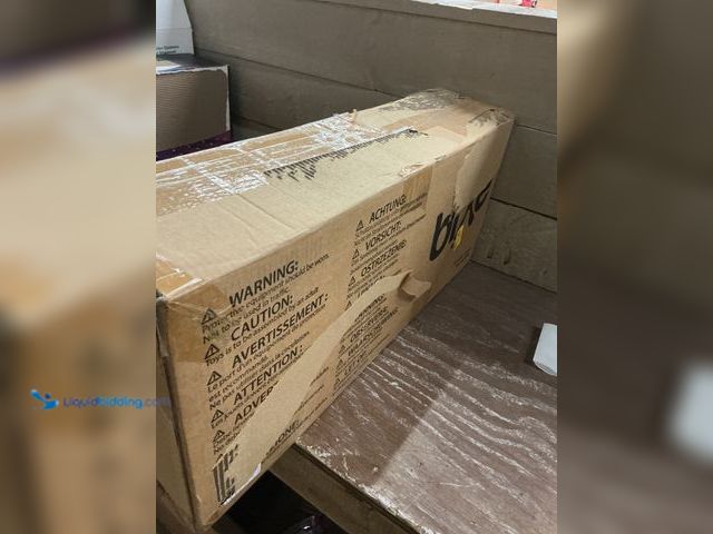 Lot 49-5487748 - 12" Kids Bike Unused