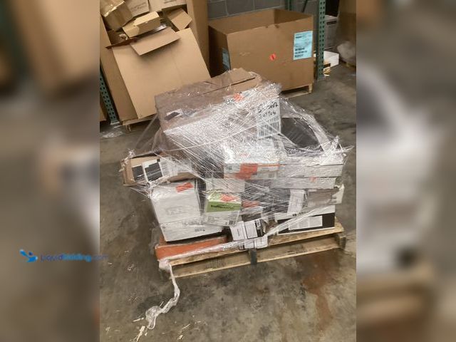 Lot 49-5483716 - Assorted Flooring - Various models, colors and sizes. Store Return; Returns were sold to a customer,...