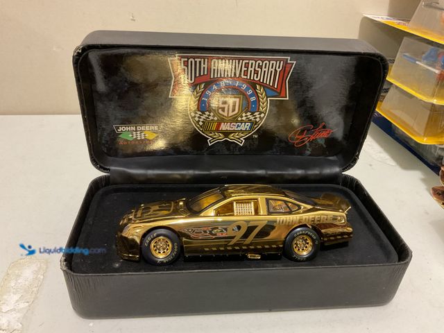 Lot 49-1977870 - Other RACING CHAMPIONS 1998 24K GOLD #97 JOHN DEERE 1/24 SCALE DIECAST CAR NEW IN BOX #COINS0723