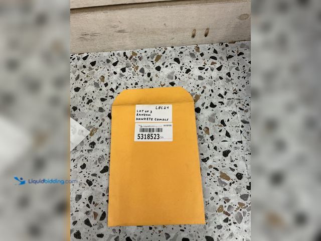 Lot 49-5489289 - Lot of 3 Random Marvel Hawkeye Comics.LBC24 Unused.