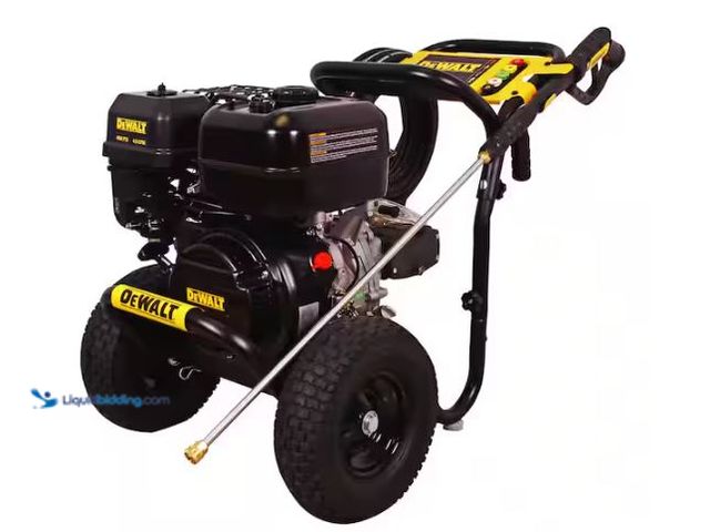 Lot 49-1624664 - DEWALT 4400 PSI 4.0 GPM Gas Pressure Washer with 420cc Engine, Triplex Pump, Commercial Cold Water P...