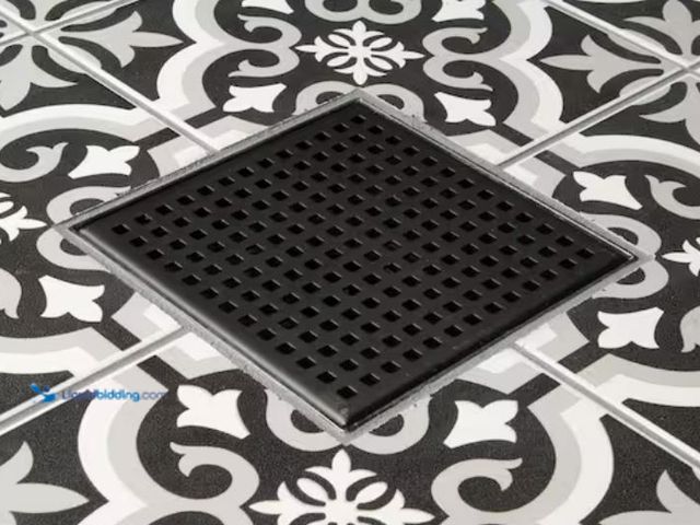 Lot 49-2003981 - Oatey Designline 4 in. x 4 in. Stainless Steel Square Shower Drain with Square Pattern Drain Cover i...