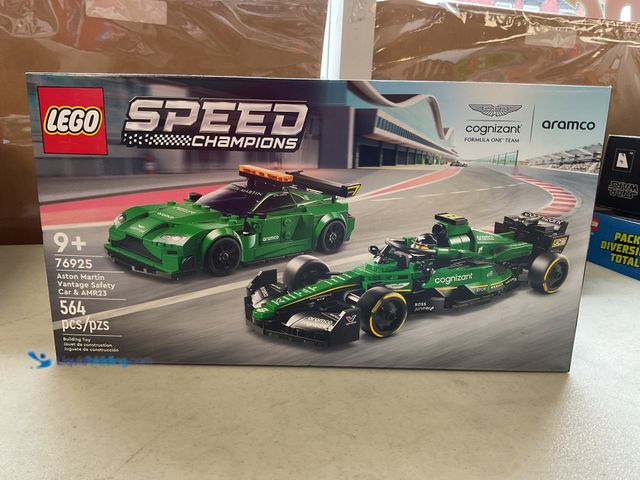 Lot 49-1814848 - COLLECTIBLE NEW FACTORY SEALED LEGO SPEED CHAMPIONS ASTON MARTIN VANTAGE SAFETY CAR  AMR23 #76925 #C...