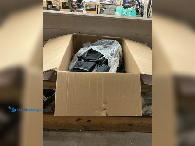 Lot 49-5463495 - luvdbaby hiking baby carrier backpack Unused