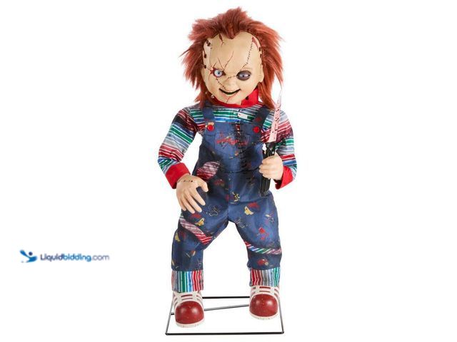 Lot 49-3519902 - Universal
3.5 ft. Animated LED Scarred Chucky Doll H38 Unused (unable to test)
