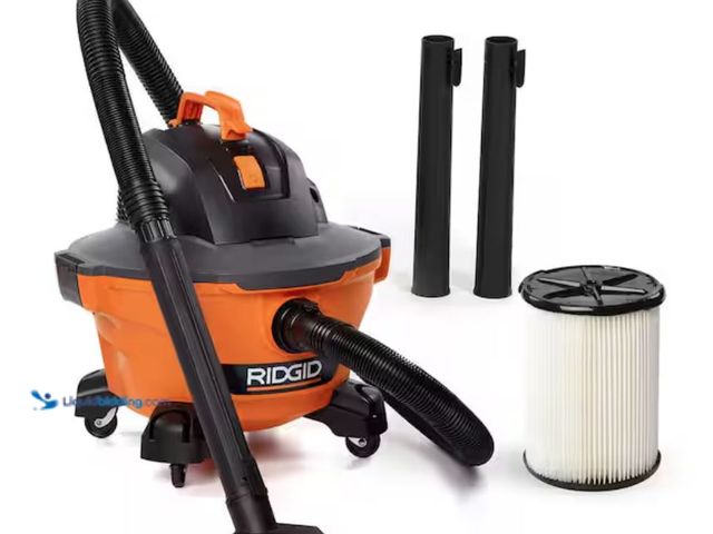 Lot 49-2005614 - RIDGID 6 Gal. 3.5 Peak HP NXT Shop Vacuum Wet Dry Vac with General Debris Filter, Locking Hose and A...