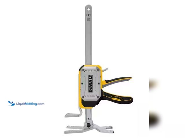 Lot 49-1550457 - DEWALT Toughseries Construction Jack Set (1-Piece), Lift capacity of up to 340 lbs. and a lift heigh...
