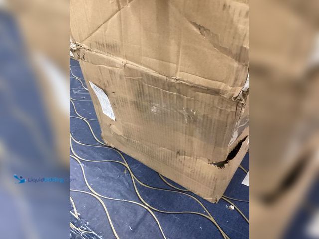 Lot 49-5490112 - Fesoceny Electric Water Heater (White) Item is used, powers on