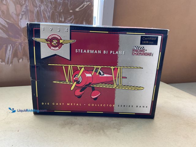Lot 49-1971410 - Other RACING CHAMPIONS 1934 STEARMAN BIPLANE DIECAST METAL COLLECTOR SERIES BANK ALLIANCE RACING 160...
