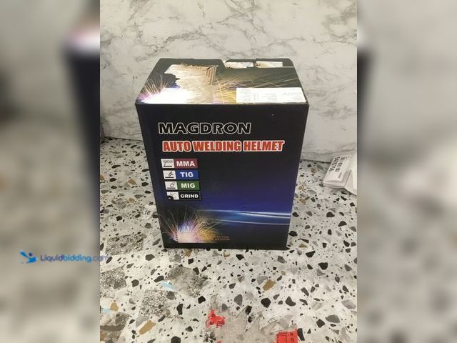 Lot 49-5478758 - Magdron Auto Welding Helmet Item is unused