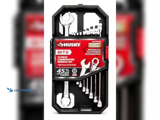 Lot 49-5486019 - Husky
BITE SAE Combination Wrench Set (10-Piece) Internet # 326447216
Model # HBCW10XLS
Store SKU...