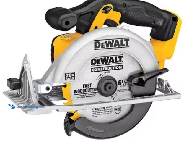 Lot 49-2022789 - DEWALT 20V MAX Cordless 6.5 in. Sidewinder Style Circular Saw (Tool Only), Model # DCS391B, MSRP $12...