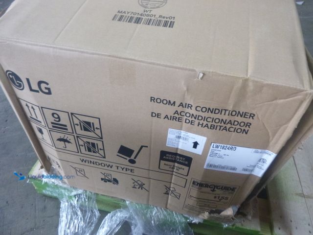 Lot 49-1518011 - LG 18,000 BTU 208/230V Window Air Conditioner Cools 1,000 Sq. Ft. with Remote, Dehumidifier and in W...