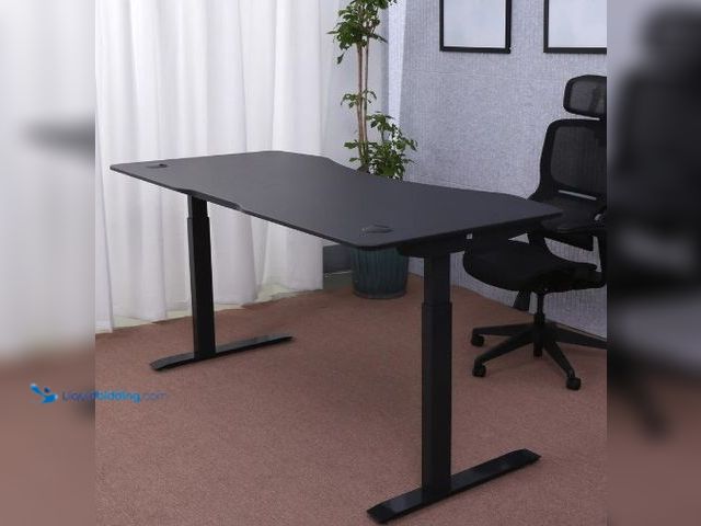 Lot 49-5485534 - ApexDesk Elite Series 71” x 33” Height Adjustable Desk. Item 1202713. Used