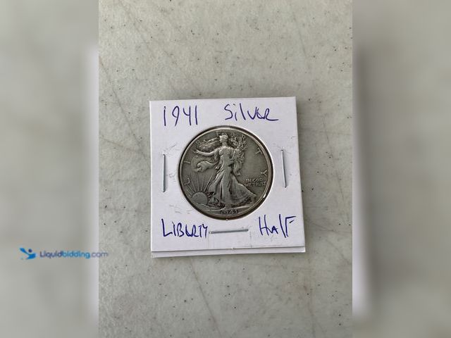 Lot 49-1505735 - 1941 WALKING LIBERTY HALF DOLLAR COIN 90% SILVER #COINS0122