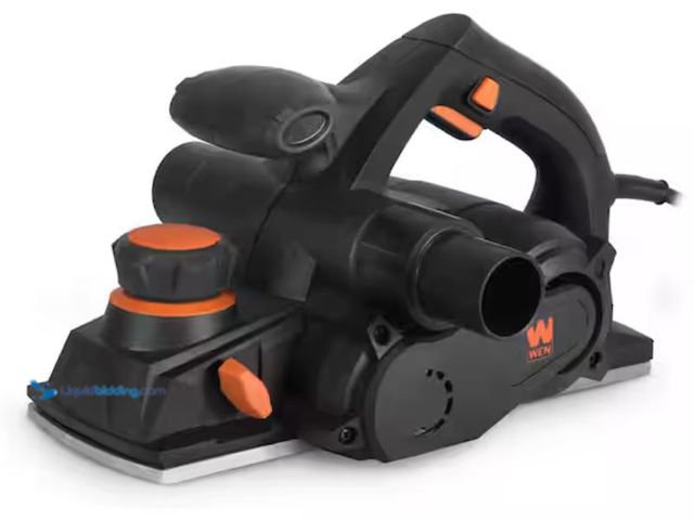 Lot 49-2001168 - WEN 8 Amp 4-3/8 in. Corded Hand Planer, Model # 6534, Used, Powers on, NOTE: The cord has electrical...