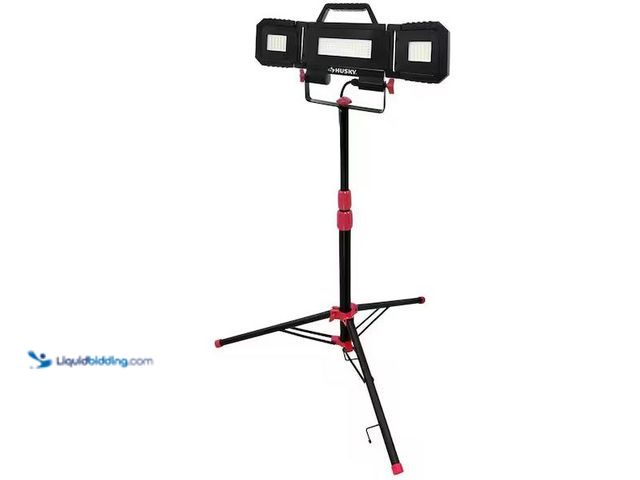 Lot 49-5452593 - Husky
7000-Lumen Multi-Directional LED Tripod Work Light SKU # 1004178519 Item is unused.