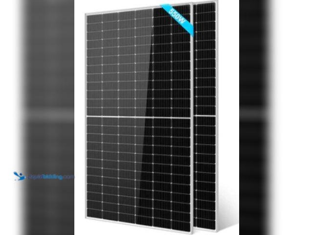Lot 49-5424755 - 550 Watt Monocrystalline PERC Solar Panel UL 61730 CEC Listed 89.7*44.7*1.4inch (2pc) Unused
