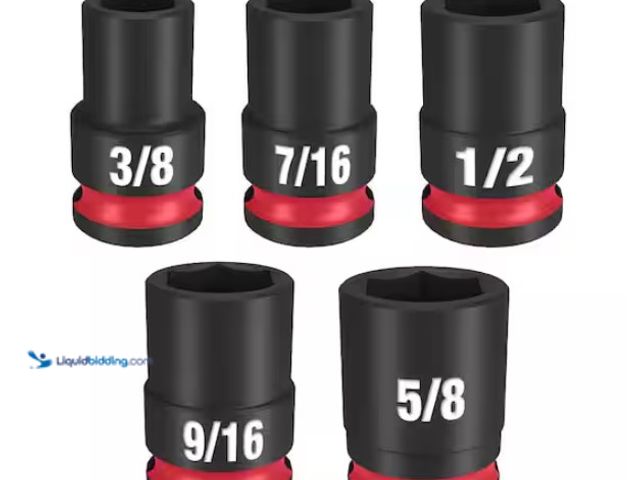 Lot 49-1578094 - Milwaukee SHOCKWAVE 3/8 in. Drive SAE Standard 6 Point Impact Socket Set, Model # 49-66-7035, Slight...