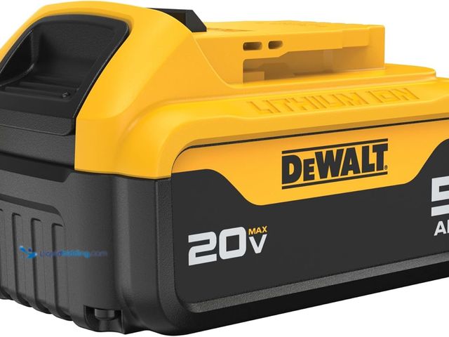 Lot 49-5544346 - DEWALT 20V MAX Battery, Lithium Ion, 5.0Ah (Model: DCB205) Used
