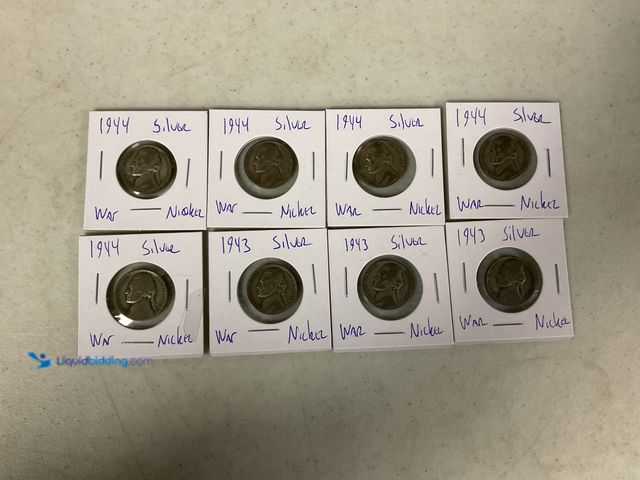 Lot 49-1830042 - LOT OF 8 SILVER WAR NICKELS INCLUDING 1943 AND 1944 #COINS0219