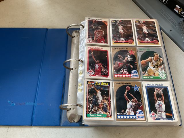 Lot 49-1505554 - COLLECTIBLE SPORTS CARD BINDER FULL OF VARIOUS CARDS INCLUDES MANY STARS LIKE JORDAN, NOLAN RYAN,AND...