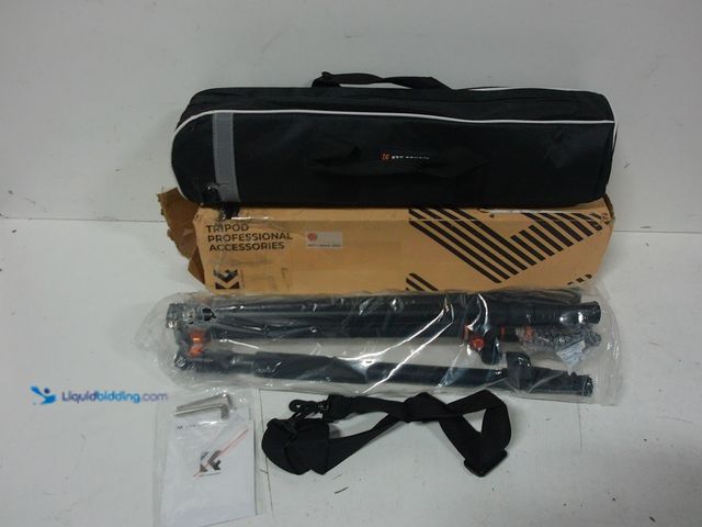 Lot 49-3430547 - K&F CONCEPT Camera Tripod with Carrying Bag, Slightly used, There are holes in the bag.   Ref#CRS011...